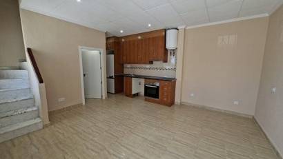 Resale - Townhouse -
La Marina
