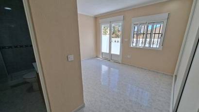 Resale - Townhouse -
La Marina