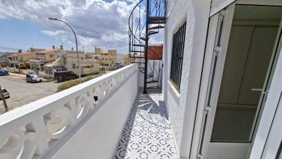 Resale - Townhouse -
La Marina