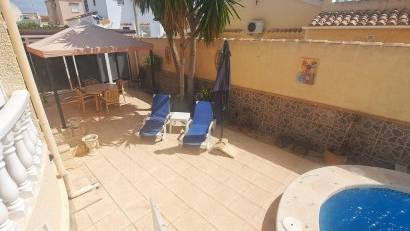 Återförsäljning - Villa -
Villamartin - El Presidente