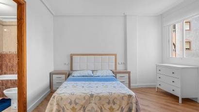 Resale - Apartment -
Torrevieja
