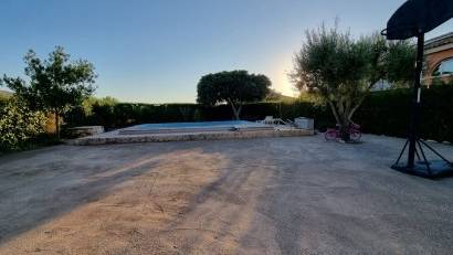Återförsäljning - Detached villa -
Orihuela - Benferri
