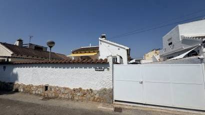 Resale - Villa -
Eagles Nest