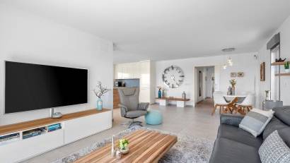 Återförsäljning - Villa -
La Marina