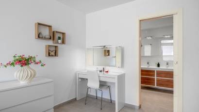 Återförsäljning - Villa -
La Marina