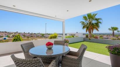 Återförsäljning - Villa -
La Marina