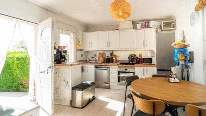 Återförsäljning - Semi detached -
Orihuela Costa - Punta Prima