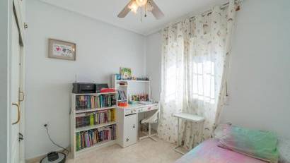 Återförsäljning - Semi detached -
Orihuela Costa - Punta Prima