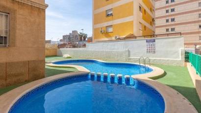 Återförsäljning - Apartment -
Torrevieja