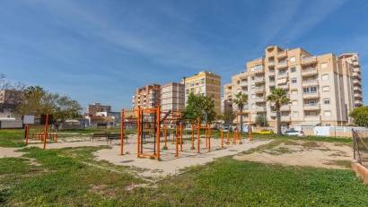 Återförsäljning - Apartment -
Torrevieja