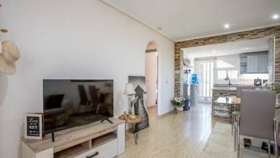 Återförsäljning - Bungalow -
Orihuela Costa - Villamartín