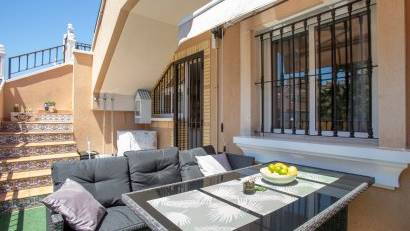 Återförsäljning - Bungalow -
Orihuela Costa - Villamartín