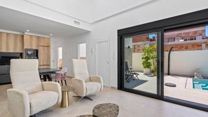 Återförsäljning - 6. Detached villa -
Daya Nueva - Costa Blanca South