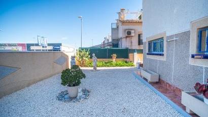 Återförsäljning - Villa -
Orihuela Costa - Los Altos