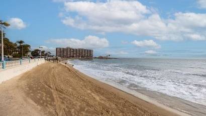 Alquiler a largo plazo - Apartment -
Torrevieja