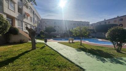 Resale - Apartment -
Torrevieja - Playa del Acequión