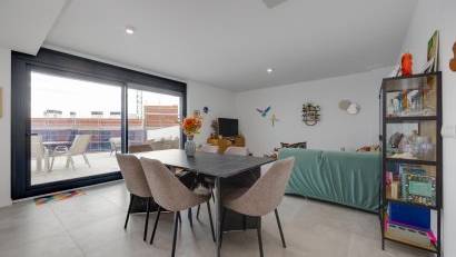 Återförsäljning - Apartment -
Orihuela Costa - Campoamor