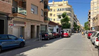 Återförsäljning - Garage -
Torrevieja - Center