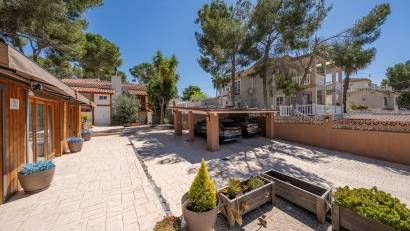 Resale - Villa -
Pinar de Campoverde