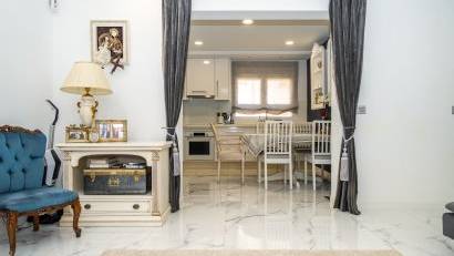 Resale - Villa -
Pinar de Campoverde