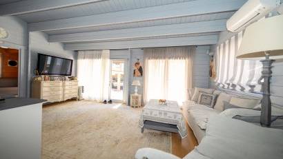 Resale - Villa -
Pinar de Campoverde