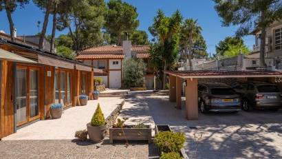 Resale - Villa -
Pinar de Campoverde