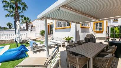 Resale - Semi detached -
Los Dolses