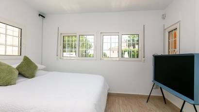 Resale - Semi detached -
Los Dolses