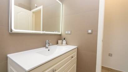 Resale - Semi detached -
Los Dolses