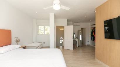 Resale - Semi detached -
Los Dolses