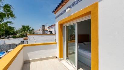 Resale - Semi detached -
Los Dolses
