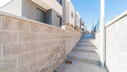 Reventa - Adosado -
Orihuela Costa - Villamartin
