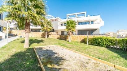 Reventa - Adosado -
Orihuela Costa - Villamartin