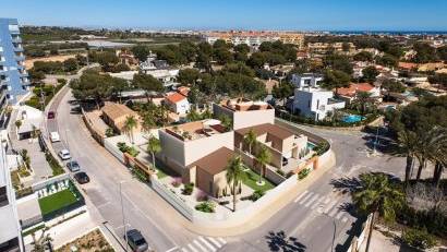 Obra nueva - Villa -
Orihuela Costa - Dehesa De Campoamor