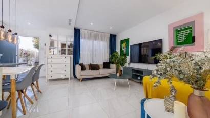 Reventa - Adosado -
Orihuela Costa - Las Filipinas