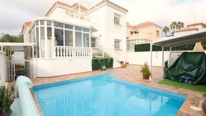 Resale - Villa -
San Miguel - Las filipinas