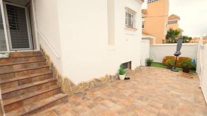 Resale - Villa -
San Miguel - Las filipinas