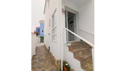 Resale - Villa -
San Miguel - Las filipinas