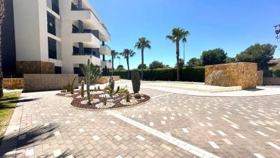 Resale - Apartment -
Orihuela Costa - PAU 8