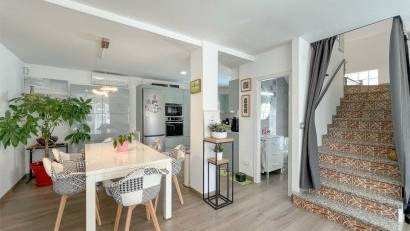 Resale - Detached villa -
Orihuela Costa - Villamartin