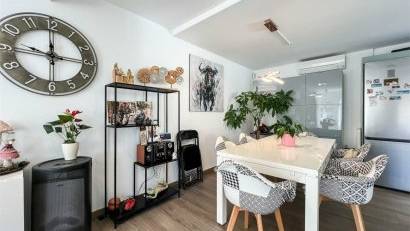 Resale - Detached villa -
Orihuela Costa - Villamartin