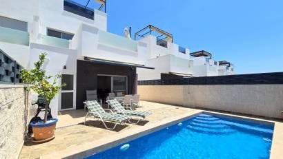 Resale - Villa * -
Ciudad Quesada * - Doña Pepa *
