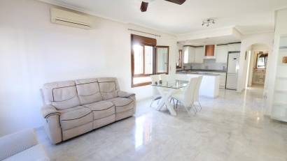 Resale - Apartment -
Orihuela Costa - PAU 8
