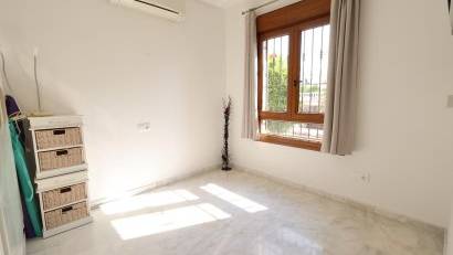 Resale - Apartment -
Orihuela Costa - PAU 8