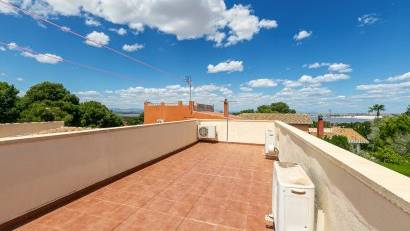 Resale - Semi detached -
Los Balcones