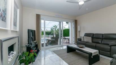 Resale - Semi detached -
Los Balcones