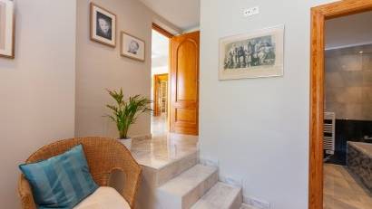 Resale - Semi detached -
Los Balcones