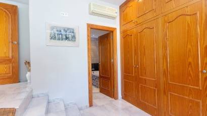 Resale - Semi detached -
Los Balcones