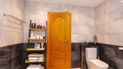 Resale - Semi detached -
Los Balcones