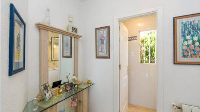 Resale - Villa -
Villamartin - Rioja